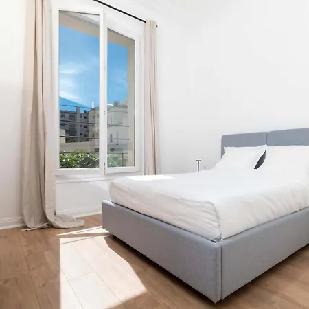 شقة Loft Au Style Contemporain A 150m Des Plages De Juan-les-pins أنتيب